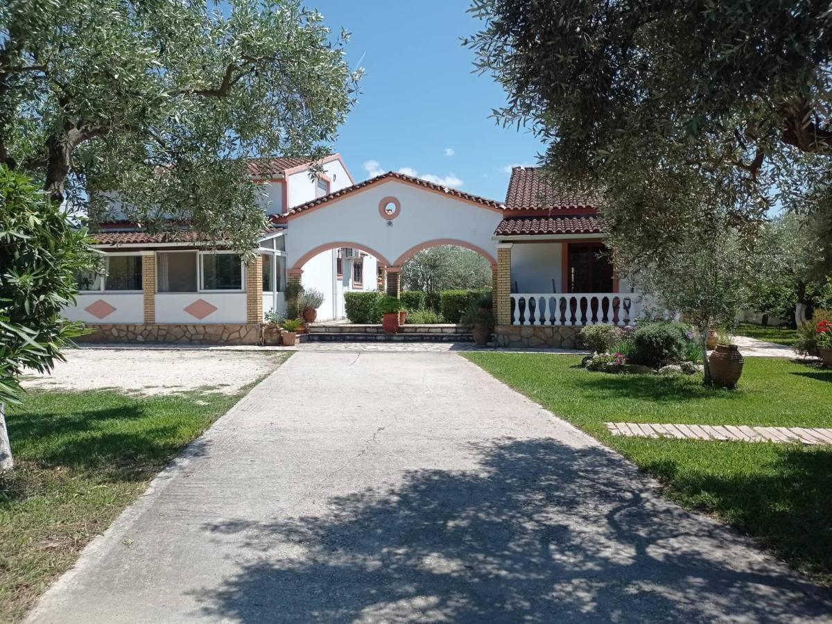 Villa Yannis Roda  Exterior foto