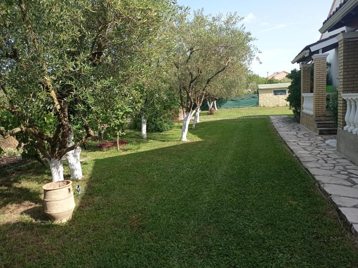 Villa Yannis Roda  Exterior foto